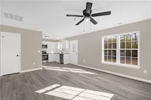 919 Pine St, Greensboro, NC 27401 - Photo 4