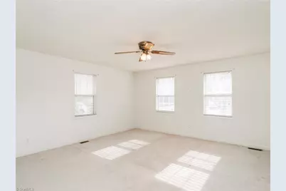 1312 Greenwood Terrace, Burlington, NC 27215 - Photo 14