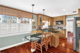 1302 Clover Ln, Greensboro, NC 27410 - Photo 18