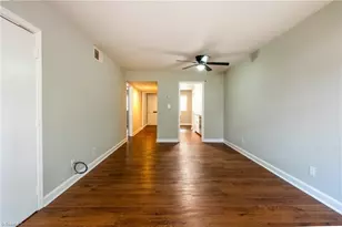 2890 Carriage Dr, Winston-Salem, NC 27106 - Photo 10