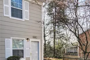 5733 Bramblegate Rd, Greensboro, NC 27409 - Photo 2