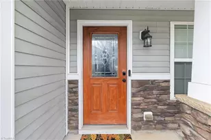 3869 Field Sedge Dr, Winston-Salem, NC 27107 - Photo 4