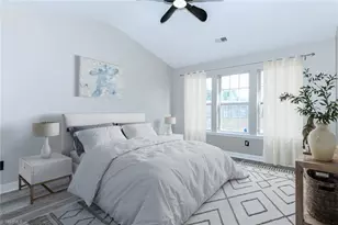 4239 Fairwood Dr, Greensboro, NC 27406 - Photo 20