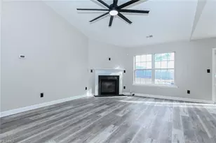 4239 Fairwood Dr, Greensboro, NC 27406 - Photo 16