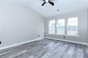 4239 Fairwood Dr, Greensboro, NC 27406 - Photo 18