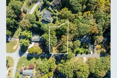 1039 Huntingdon Road, Winston-Salem, NC 27104 - Photo 2