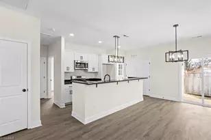 713 New Jersey Ave, Burlington, NC 27217 - Photo 6