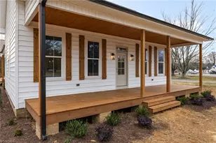 124 Vaden Rd, Reidsville, NC 27320 - Photo 2