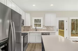 2816 Regal Rd, Reidsville, NC 27320 - Photo 10