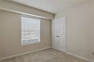 7129 Friendly Ave, Greensboro, NC 27410 - Photo 28