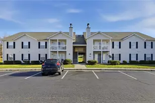 7129 Friendly Ave, Greensboro, NC 27410 - Photo 2