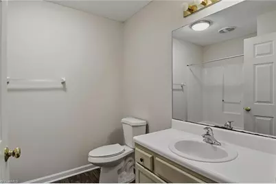 7129 Friendly Avenue #D, Greensboro, NC 27410 - Photo 24