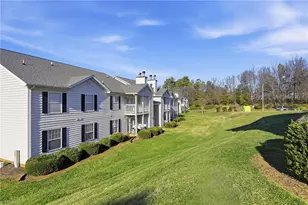 7129 Friendly Ave, Greensboro, NC 27410 - Photo 8