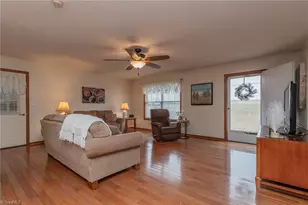 2011 Lamb Rd, Lexington, NC 27295 - Photo 4