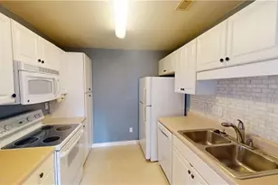 7328 Riverview Knoll Ct, Clemmons, NC 27012 - Photo 6