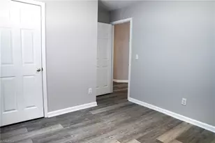 3131 Woodpoint St, Jamestown, NC 27282 - Photo 6