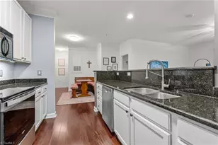 108 Sunset Cir, Greensboro, NC 27408 - Photo 48