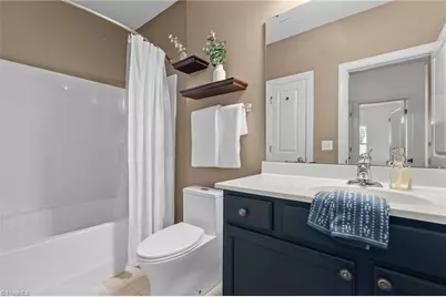 108 Sunset Circle #203, Greensboro, NC 27408 - Photo 20