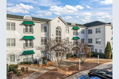 108 Sunset Circle #203, Greensboro, NC 27408 - Photo 2