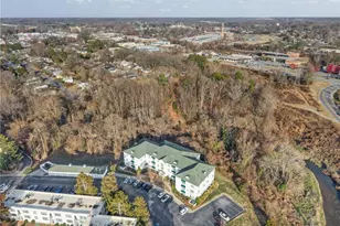 108 Sunset Cir, Greensboro, NC 27408 - Photo 36