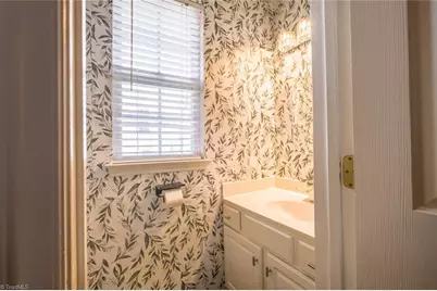 1416 Pondhaven Drive, High Point, NC 27265 - Photo 28