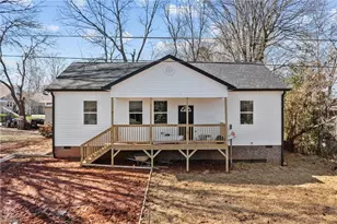 704 North St, Graham, NC 27253 - Photo 6