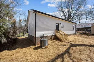704 North St, Graham, NC 27253 - Photo 24