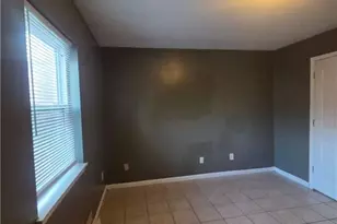 1500 Autumn Dr, Greensboro, NC 27405 - Photo 6