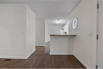 2017 Priya Street, Thomasville, NC 27360 - Photo 8