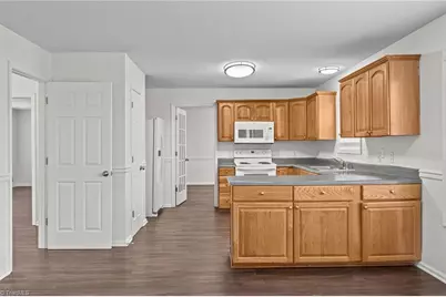 3321 Dairy Point Drive, High Point, NC 27265 - Photo 22