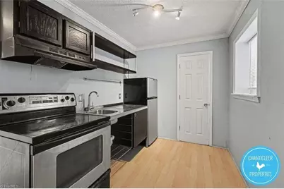 1047 W Academy Street #7, Winston-Salem, NC 27101 - Photo 2