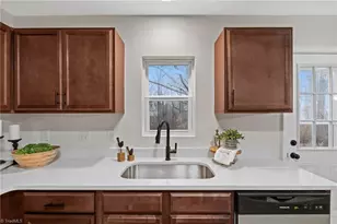 3011 Bittersweet Rd, Winston-Salem, NC 27106 - Photo 8