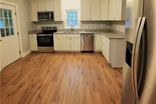 507 Dumaine St, Eden, NC 27288 - Photo 6