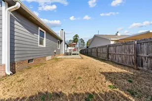 6533 Applewhite Rd, Fayetteville, NC 28304 - Photo 4