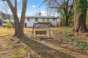 2204 Dulaire Rd, Greensboro, NC 27407 - Photo 6