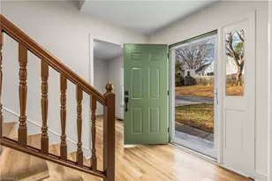 976 Chatfield Dr, Jamestown, NC 27282 - Photo 6