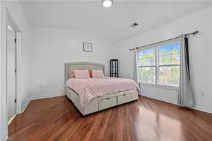 7102 W Friendly Ave, Greensboro, NC 27410 - Photo 14