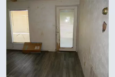 1813 Ontario Street, Greensboro, NC 27403 - Photo 4