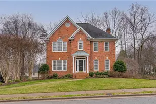 5130 Laurel View Dr, Winston-Salem, NC 27104 - Photo 2