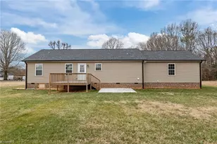522 N Staley St, Liberty, NC 27298 - Photo 22
