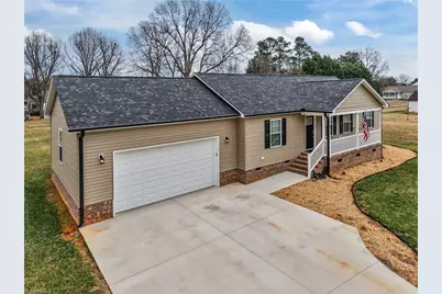 522 N Staley Street, Liberty, NC 27298 - Photo 26