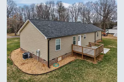 522 N Staley Street, Liberty, NC 27298 - Photo 28