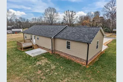 522 N Staley Street, Liberty, NC 27298 - Photo 30