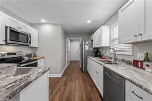 522 N Staley St, Liberty, NC 27298 - Photo 6