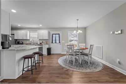 522 N Staley Street, Liberty, NC 27298 - Photo 4