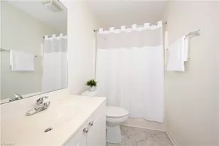 2082 Hibiscus Ln, Kernersville, NC 27284 - Photo 14