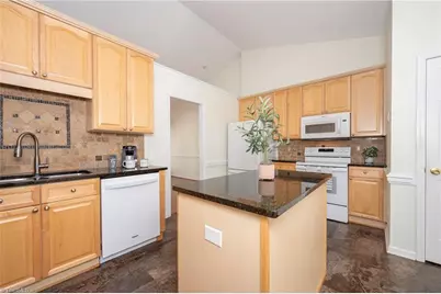 2082 Hibiscus Lane, Kernersville, NC 27284 - Photo 6