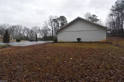 1355 Peachtree Street, Winston-Salem, NC 27107 - Photo 6