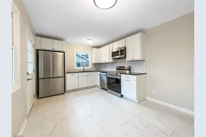 310 Foxcroft Drive, Winston-Salem, NC 27103 - Photo 8