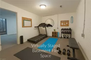 310 Foxcroft Dr, Winston-Salem, NC 27103 - Photo 14